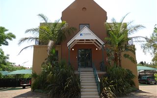 273 m² Office Space in Ferndale