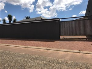 4 Bed House in Lenasia