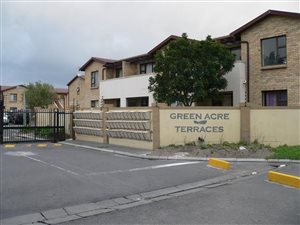 2 Bed Apartment in Strand Central