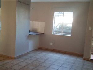 2 Bed Townhouse in Rietvalleirand
