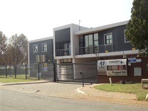 143 m² Office Space in Weltevreden Park