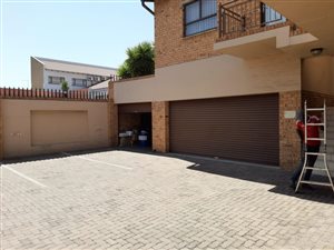 105 m² Commercial space in Alberton