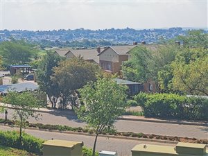 2 Bed Apartment in Jackal Creek Golf Estate