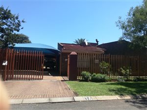 3 Bedroom House in Helikon Park