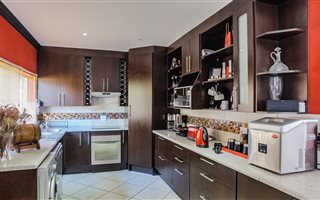 3 Bedroom House in Zwartkop