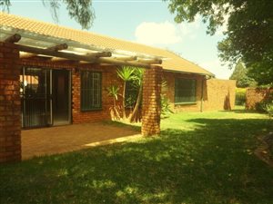 3 Bed Townhouse in Elarduspark