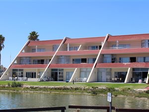 2 Bed Apartment in Port Owen