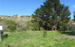 764 m² Land available in Meedingsride