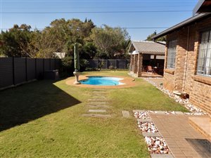 3 Bed House in Highveld