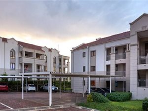 2 Bed Apartment in Noordwyk