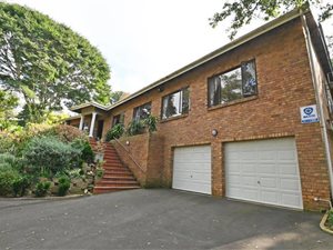 5 Bed House in Cowies Hill