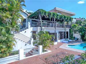 5 Bed House in Essenwood