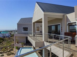 7 Bed House in Myburgh Park