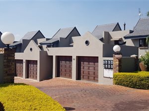 3 Bed Townhouse in Blue Gill