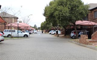 2 Bedroom House in Sonneveld