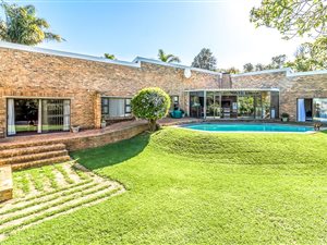 5 Bed House in Durbell