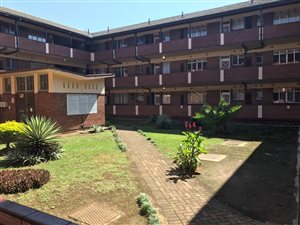 2 Bed Apartment in Scottsville