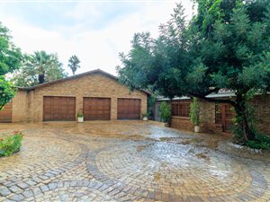 4 Bed House in Mulbarton