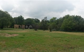 9.4 ha Farm in Skeerpoort