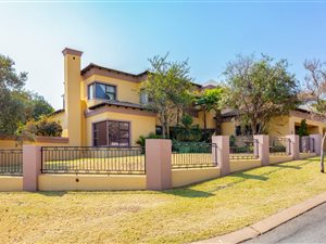 4 Bed House in Dainfern