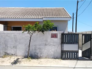 2 Bed House in Roosendal