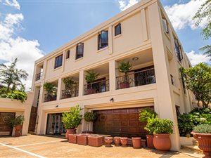 5 Bed House in Faerie Glen