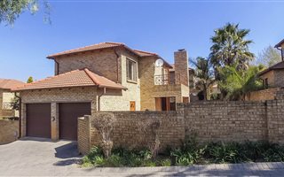3 Bedroom Apartment in Randpark Ridge
