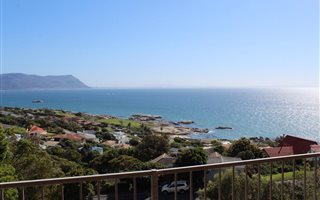3 Bedroom House in Simons Town