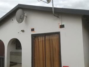 3 Bed House in Shastri Park