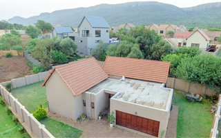 2 Bedroom House in Leloko