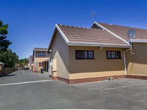 1 Bed Apartment in Meerensee