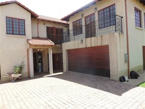 3 Bed House in New Redruth