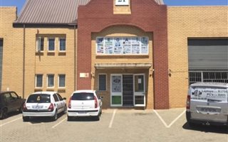 364 m² Industrial space in Sunnyrock