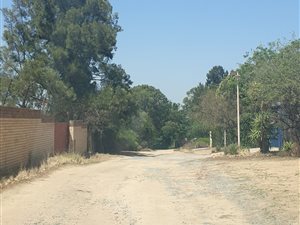 8565 m² Land available in Glen Austin