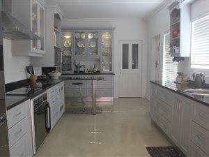 4 Bed House in Winston Park