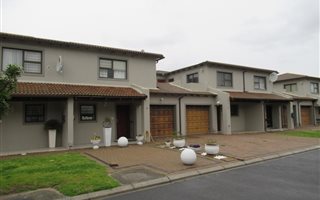 3 Bedroom Townhouse in Vredenberg