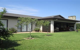 4 Bedroom Townhouse in Brettenwood Coastal Estate