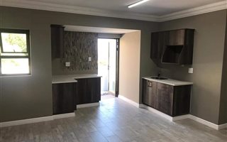 Bachelor apartment in Copperleaf