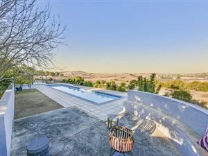 4 Bed House in Lanseria and surrounds