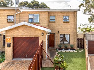3 Bed House in Sonstraal Heights