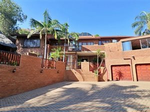 608 m² Commercial space in Magalieskruin