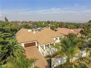 10 Bed House in Brackenhurst