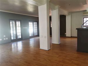 220 m² Retail Space in Knysna Central
