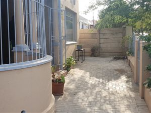 3 Bed House in Herlear