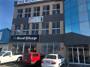 355 m² Office Space in Manaba