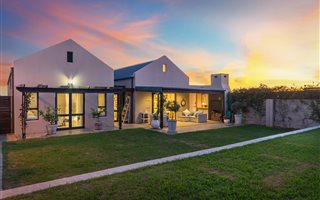 3 Bedroom House in Kelderhof Country Village
