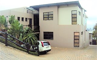 4 Bedroom Apartment in Essenwood
