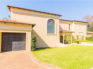 4 Bed House in Dainfern Golf Estate
