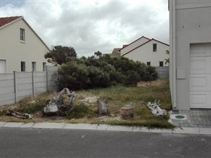 162 m² Land available in Muizenberg