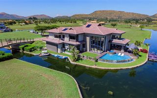 4 Bedroom House in The Islands Estate